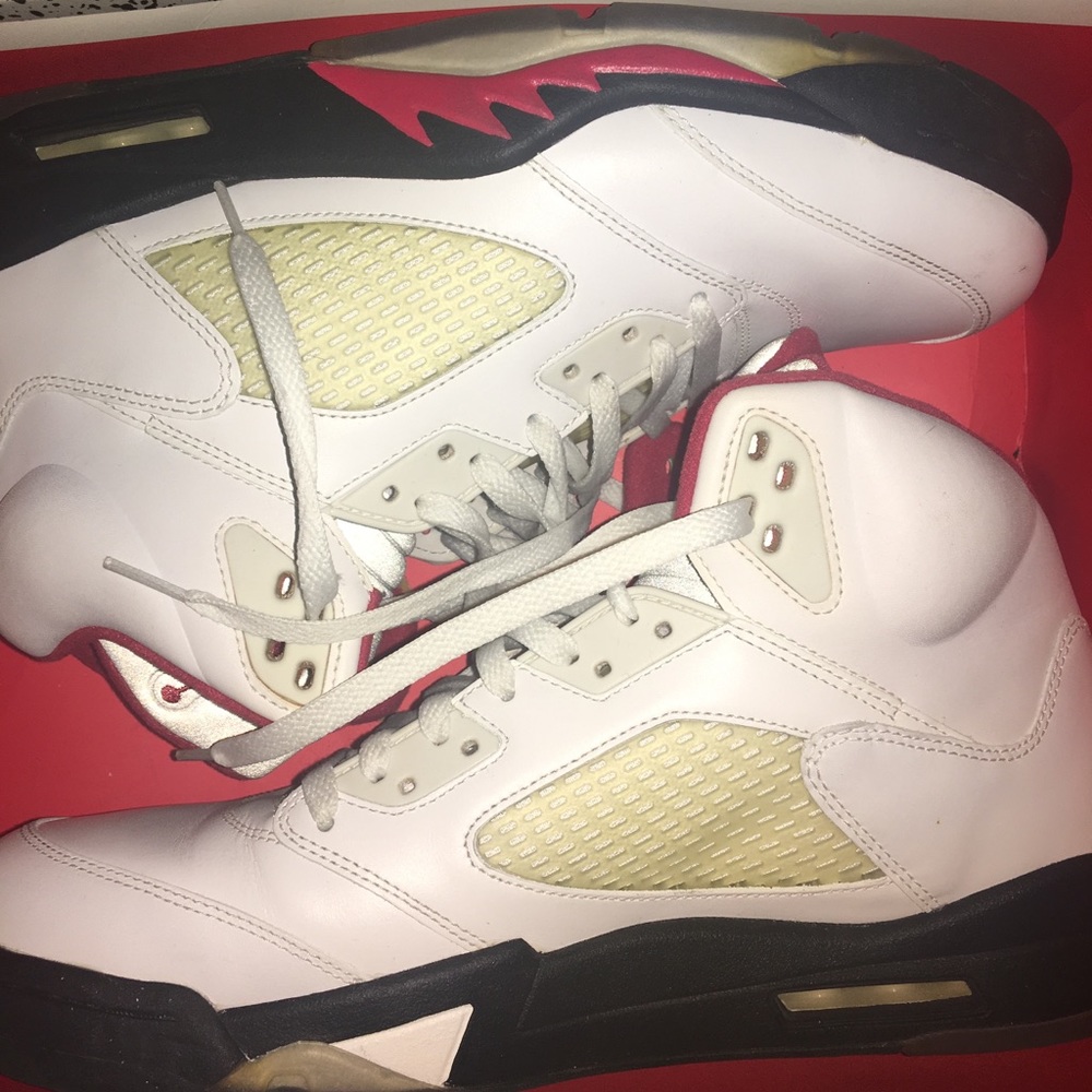 Jordan 5s Fire Red